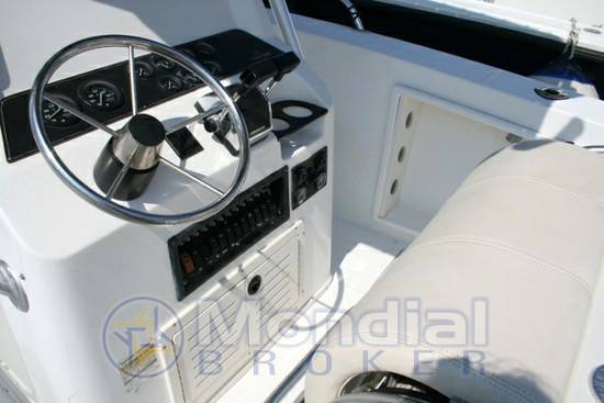 Mako marine 252