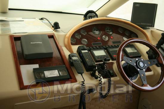 Marine project Princess 52 fly