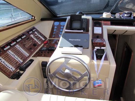 Ferretti 48