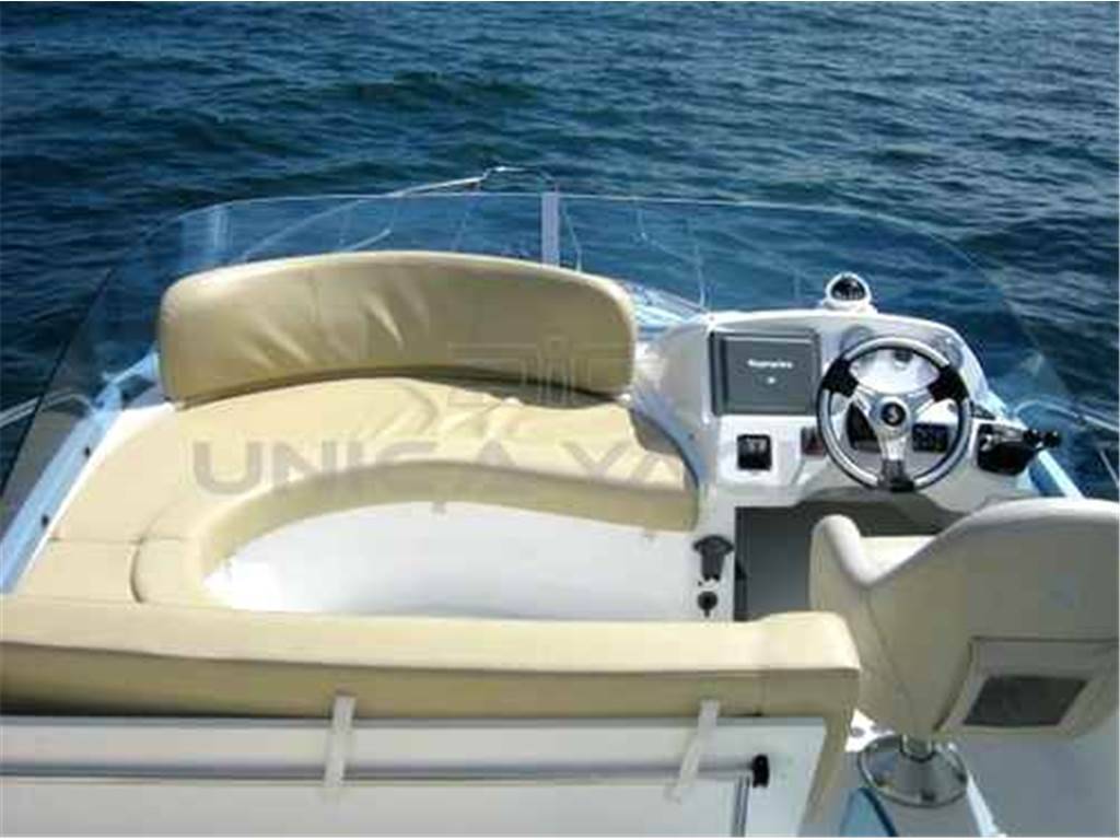 Beneteau Antares 12 fly cruising