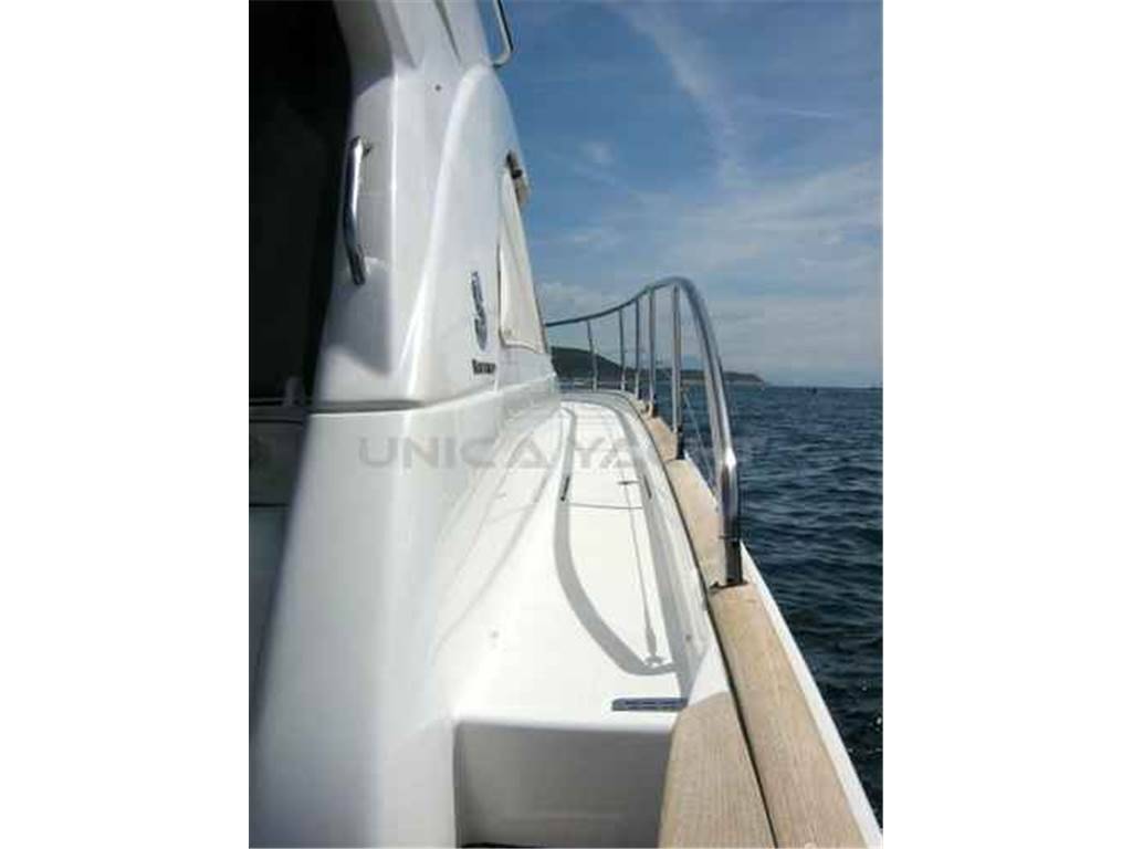 Beneteau Antares 12 fly cruising