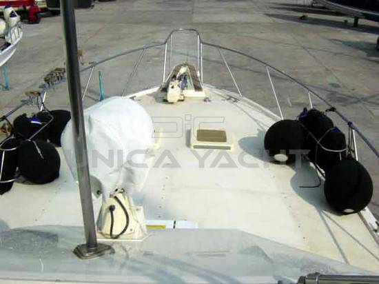 Hatteras 52