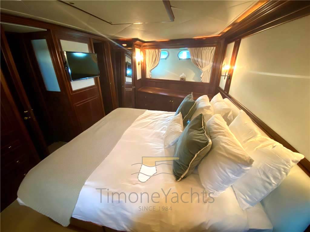 Custom line Navetta 27