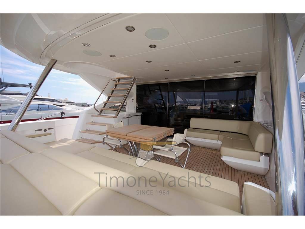Sunseeker 80 sport yacht