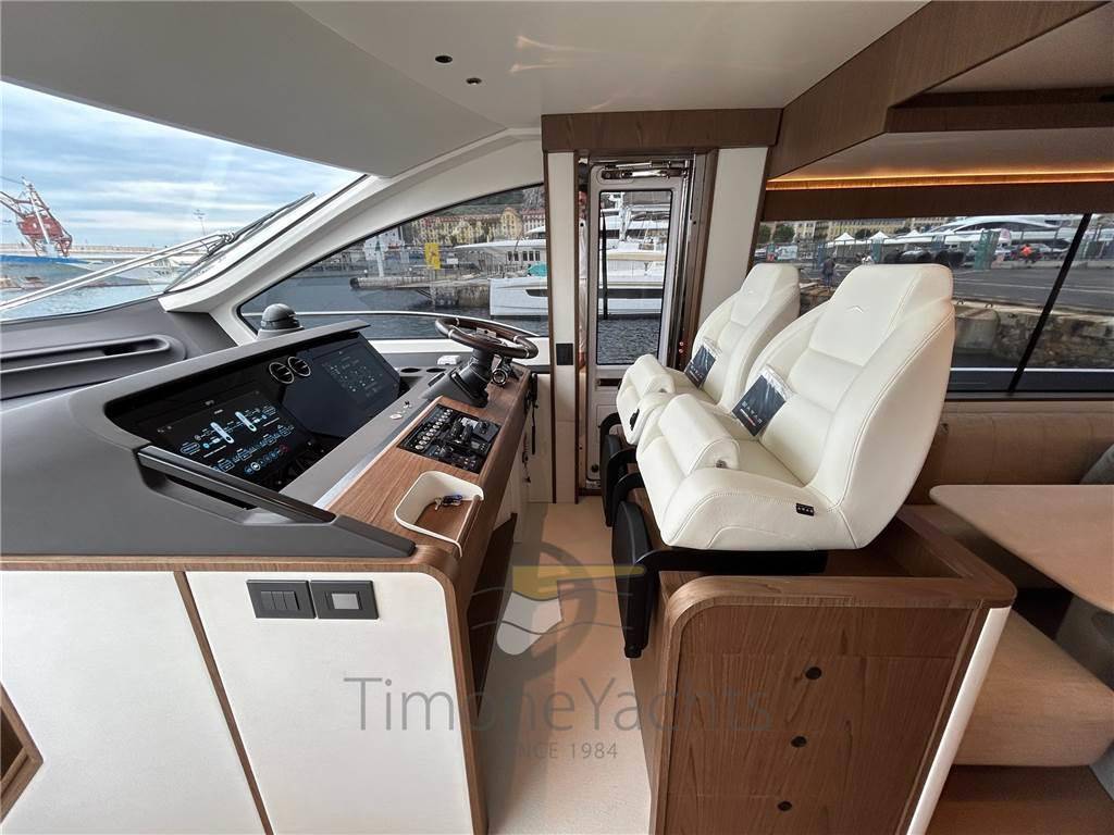 Azimut 72 fly