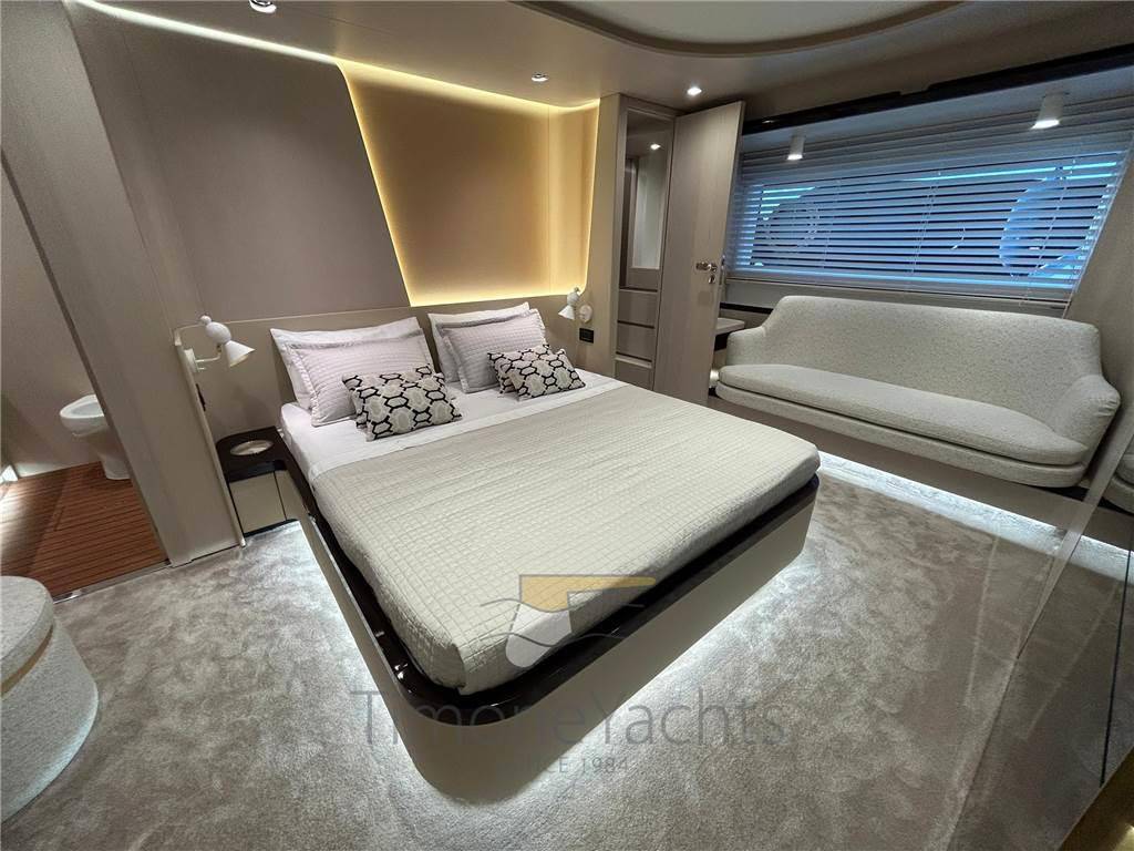 Azimut 78 flybridge