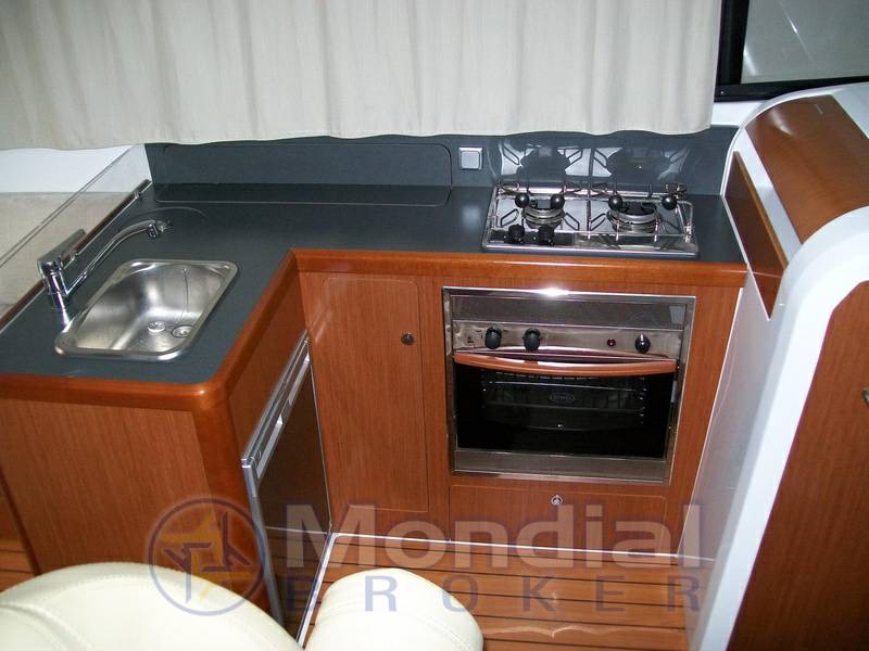 Beneteau Antares 11