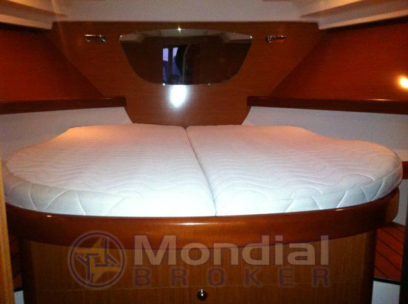 Beneteau Antares 11