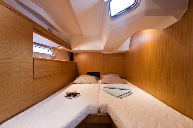 Jeanneau 53