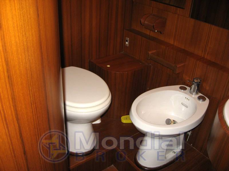 Cantieri di pisa Akhir 20 3 cabine
