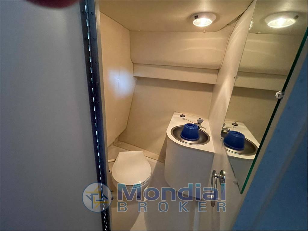 Tiara yachts 2900 coronet harbour edition