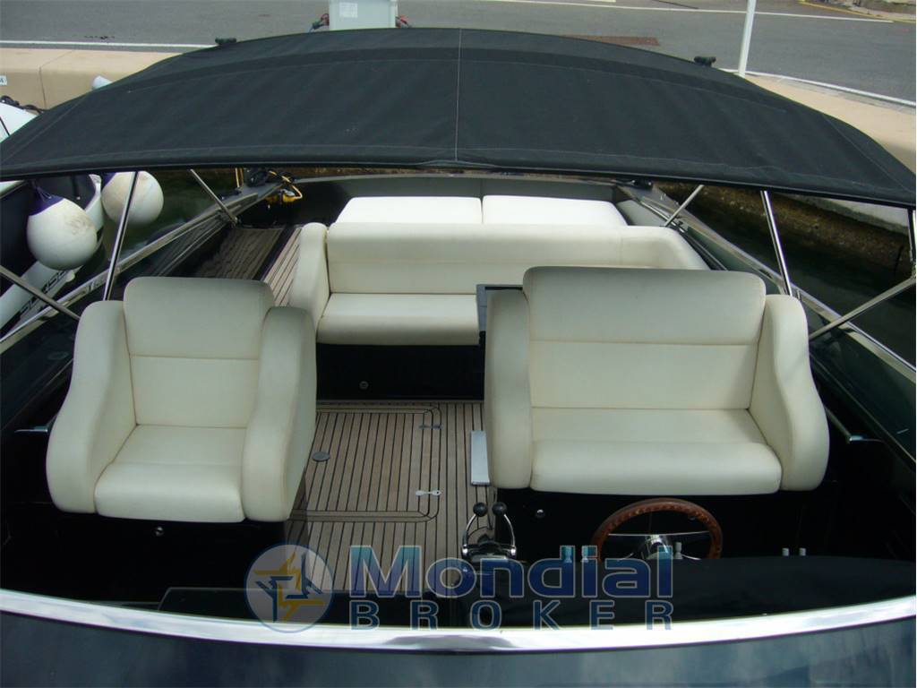 Magnum marine 44