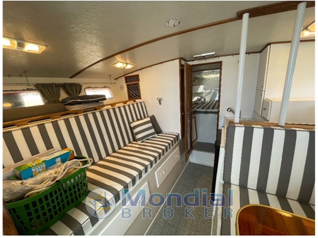 Magnum marine 35 hard top