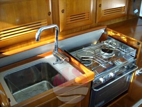 Beneteau Antares 10.80 fly