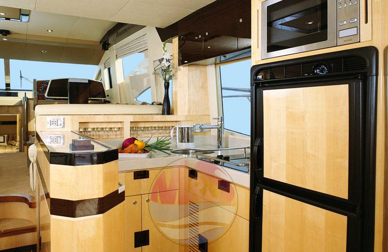 Gulf craft Majesty 56 fly