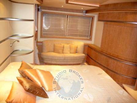 Azimut Leonardo 98