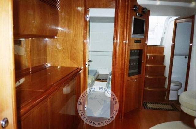 Pershing 54