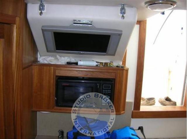 Albemarle 310 express