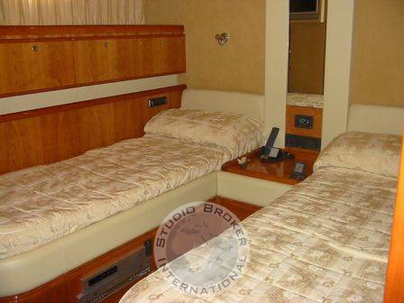 Ferretti 760 fly