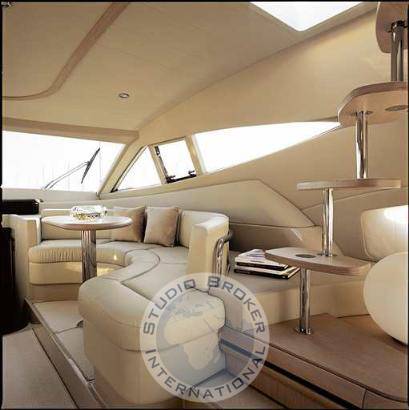 Ferretti 550