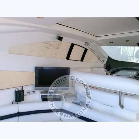 Sunseeker Predator 75