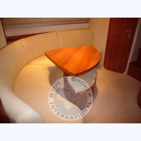 Pershing 46