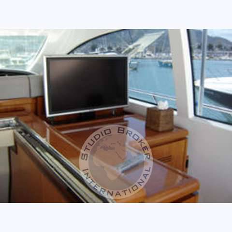 Overmarine Mangusta 72