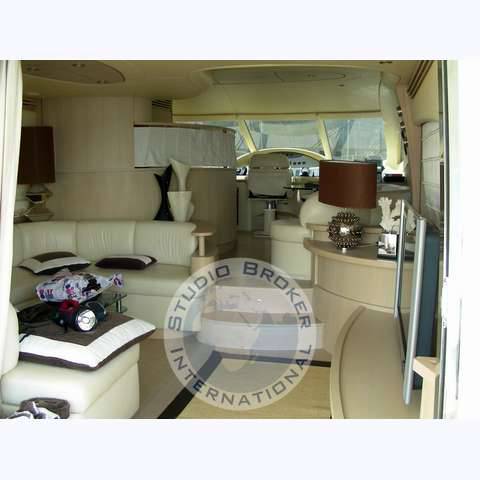 Azimut 62 fly