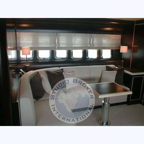 Cantieri navali arno Leopard 27