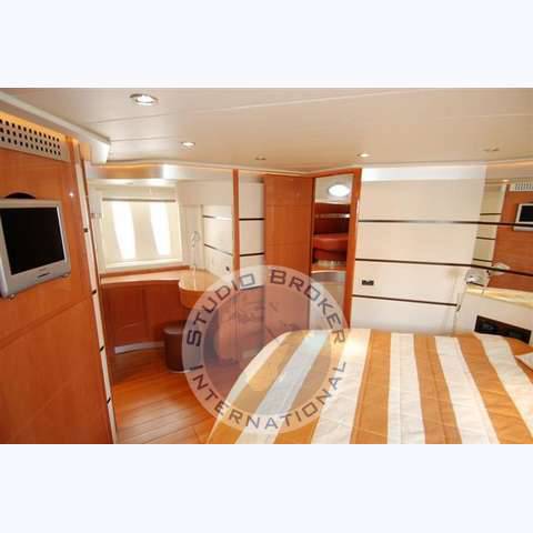 Pershing 62