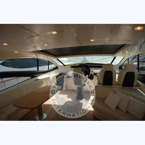 Pershing 62
