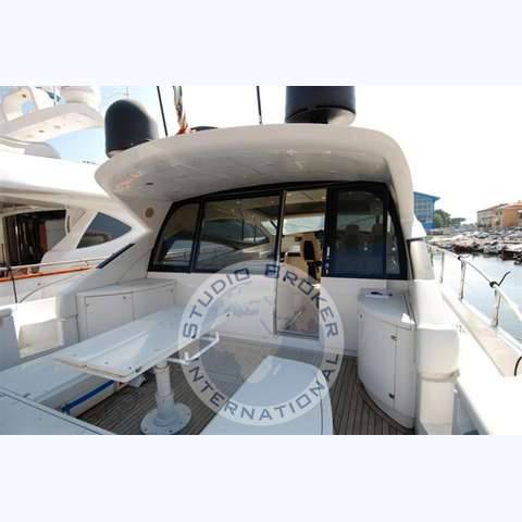 Pershing 62