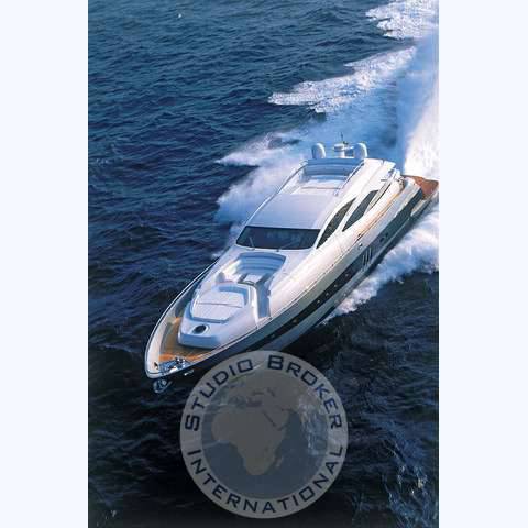 Pershing 90