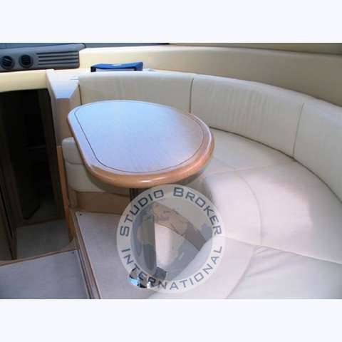 Ferretti 550