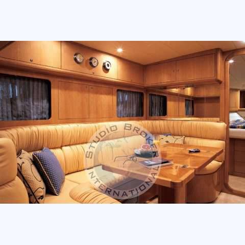 Uniesse 48 open