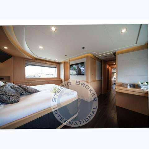 Ferretti Navetta 26
