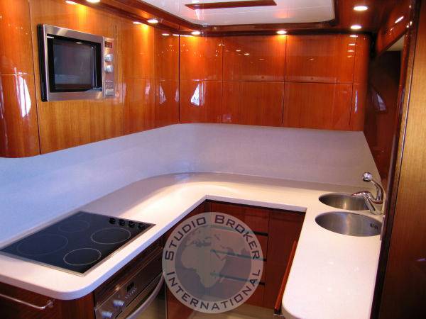 Astondoa 82 glx