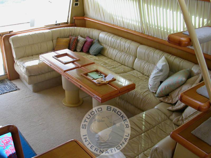 Ferretti 54