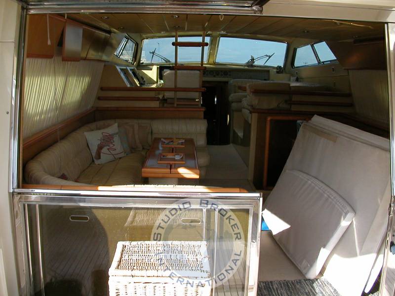 Ferretti 54