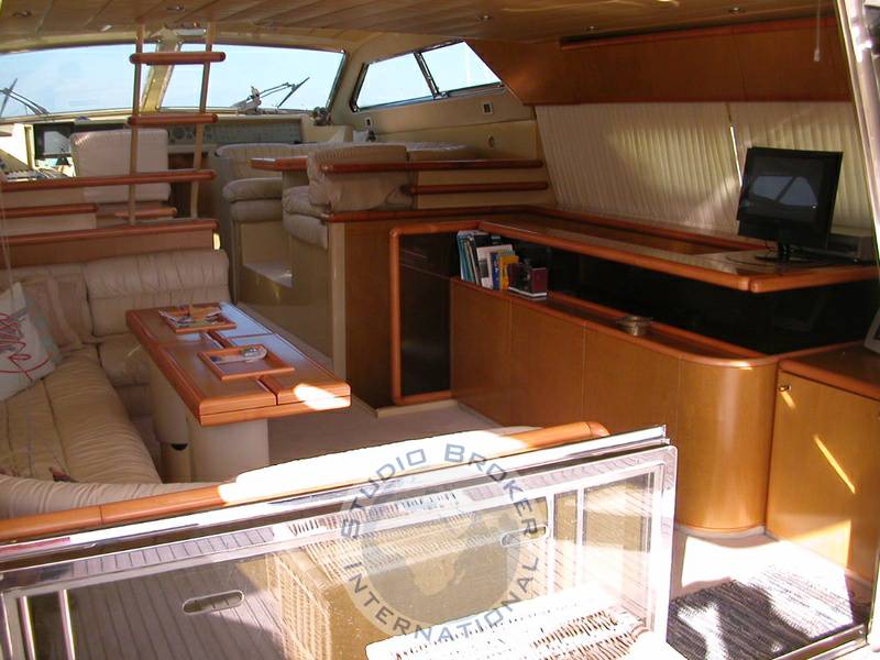 Ferretti 54