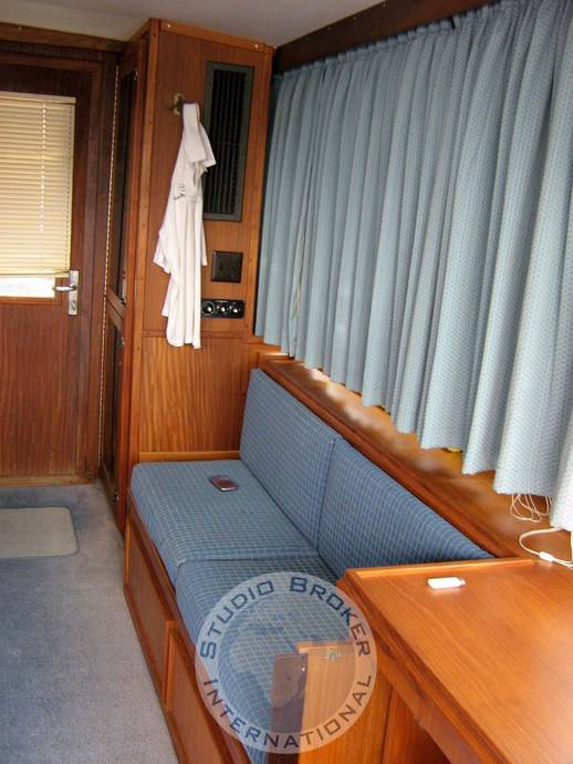 Hatteras 55
