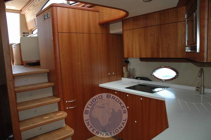 Sunseeker Predator 72