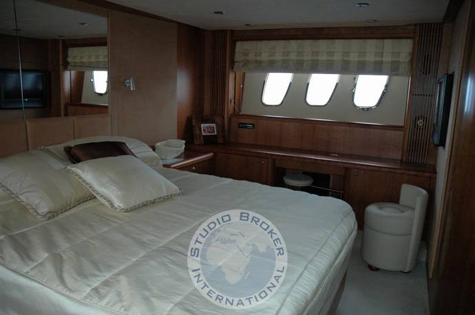 Sunseeker Predator 72