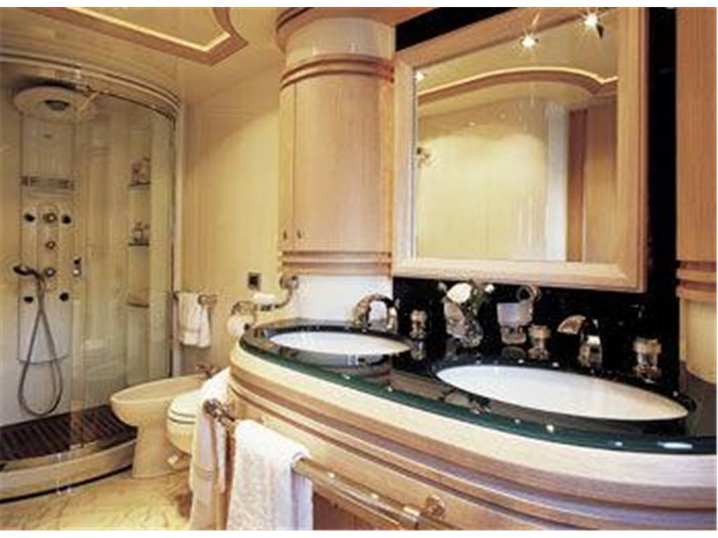 Azimut 98 leonardo