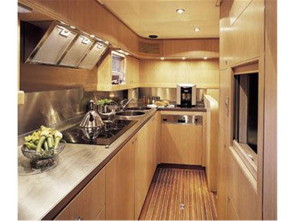 Azimut 98 leonardo