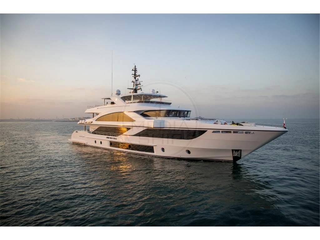 Gulf craft Majesty 140