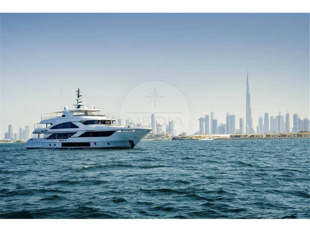 Gulf craft Majesty 140