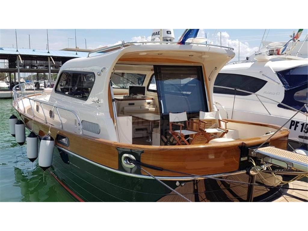 Di donna Serapo 42 cabin