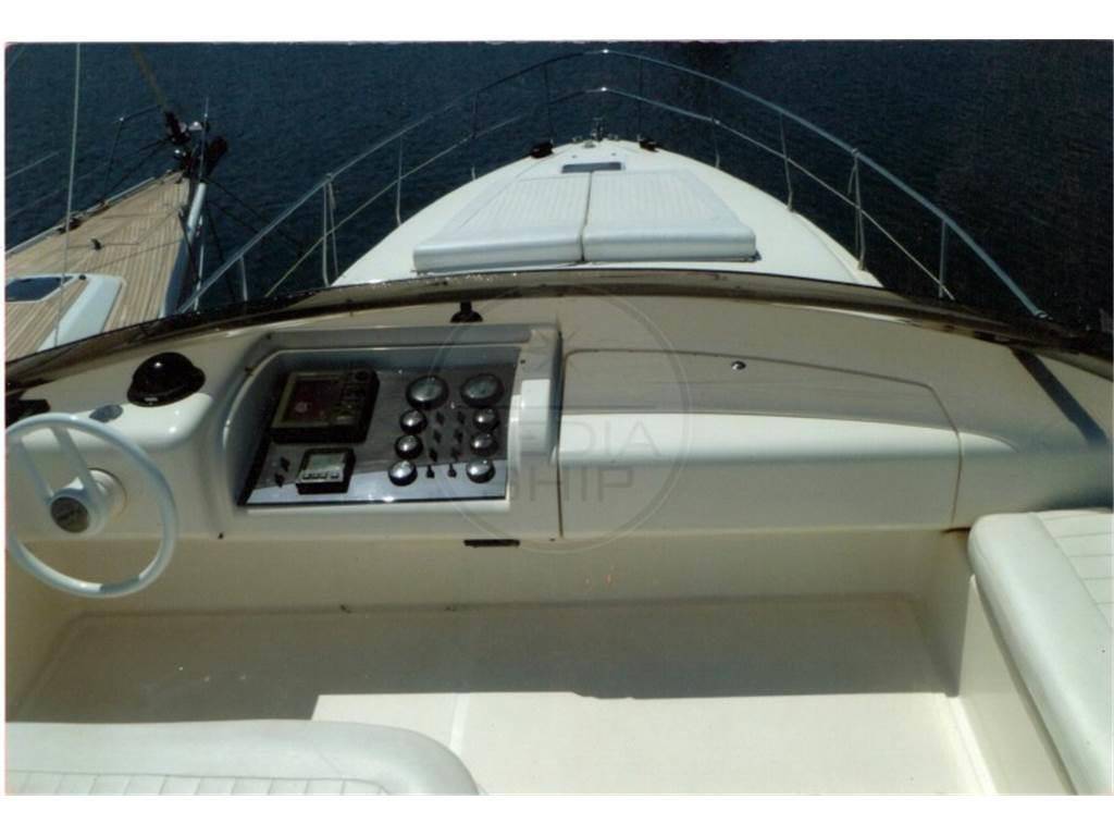 Azimut 43