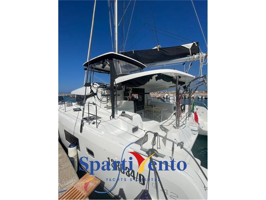 Lagoon 42